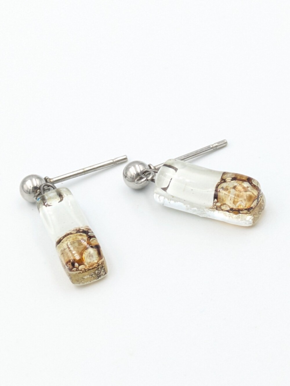 4/24$  Small dainty glass dangle earrings